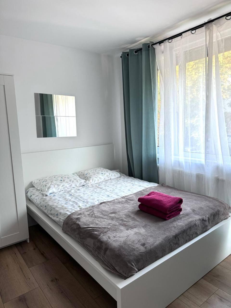 Quiet Apartment Near The Park, Metro, Centre, Wi-Fi - By Hik Apartments วอร์ซอ ภายนอก รูปภาพ