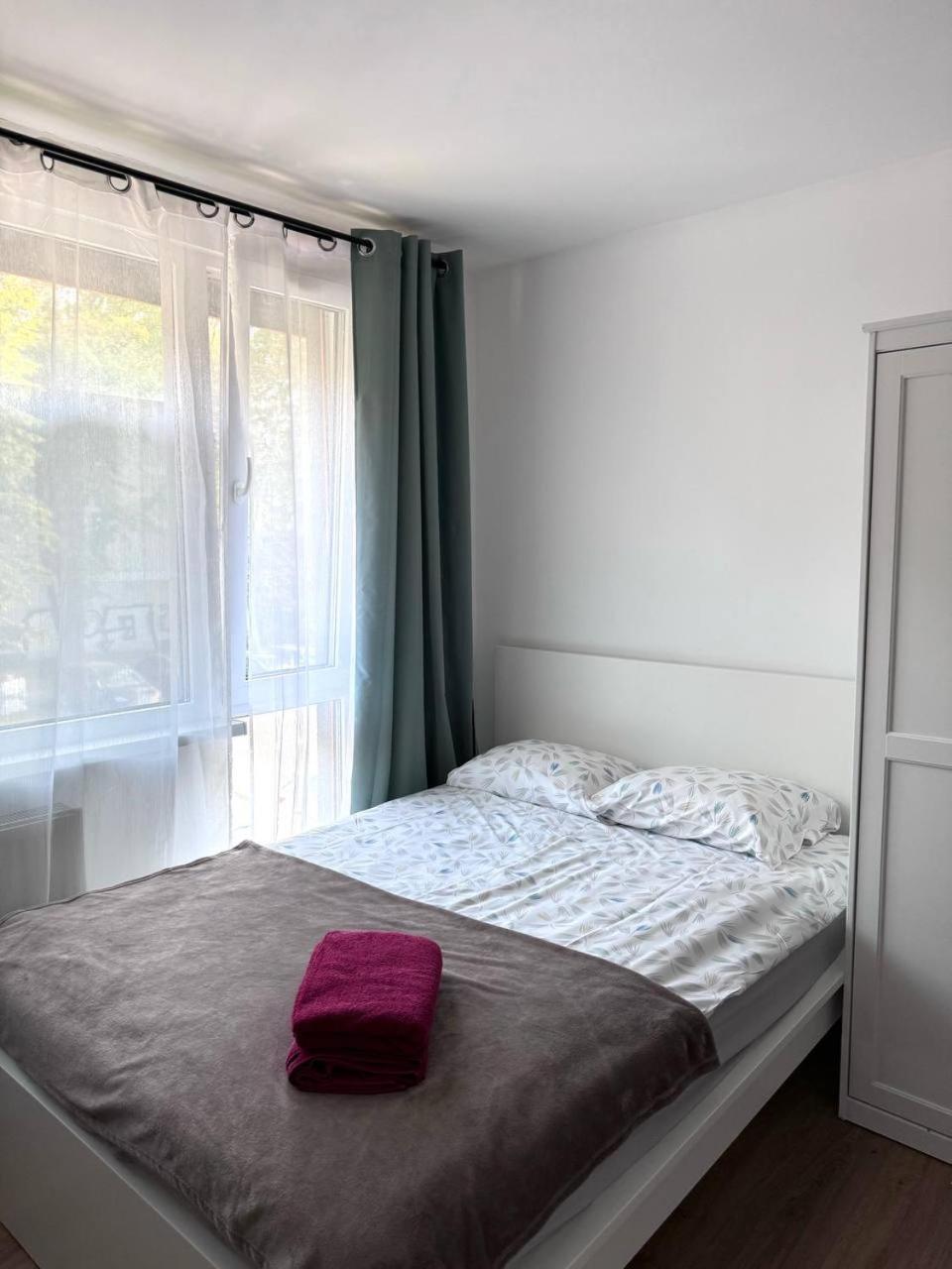 Quiet Apartment Near The Park, Metro, Centre, Wi-Fi - By Hik Apartments วอร์ซอ ภายนอก รูปภาพ